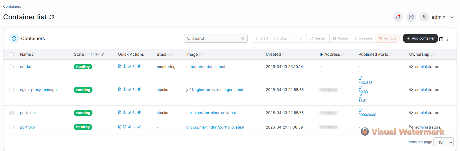 Interface Portainer listant les différents conteneurs Docker.